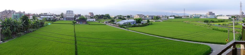 青田日光 羅東包棟民宿 Luodong Exterior foto